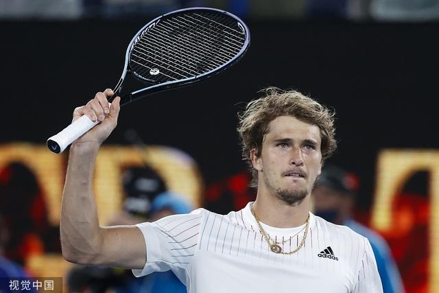 哈登23+11库里两次崴脚提前伤退 快船力克勇士