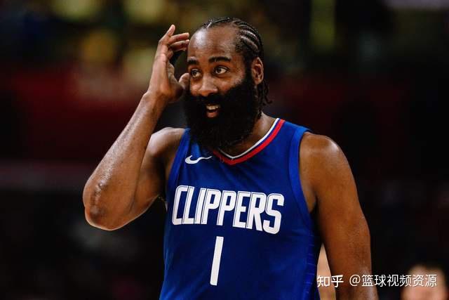 阿莫林执教曼联第一周 展现出非凡的魅力和自信